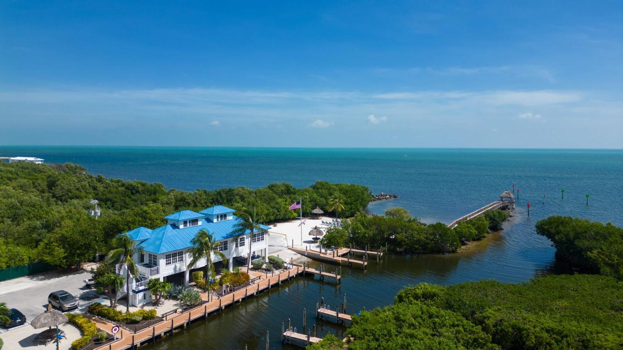Sunrise Sanctuary - Floor Ocean Pointe 2415 Apartment *
