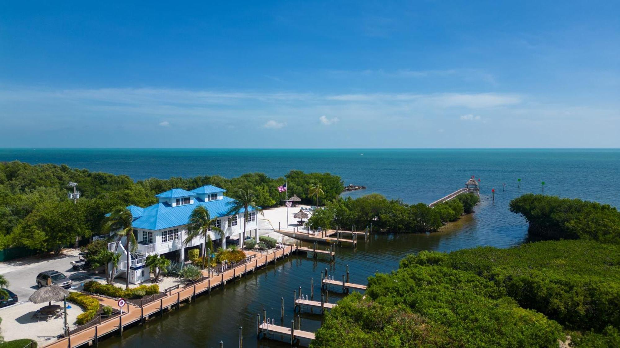 Sunrise Sanctuary - Floor Ocean Pointe 2415 Apartment *
